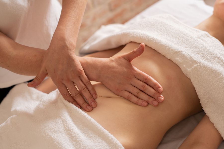 massage du ventre et fertilité