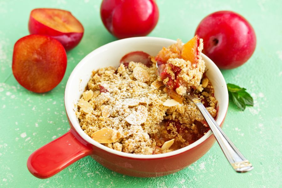 crumble aux fruits rouges et amandes