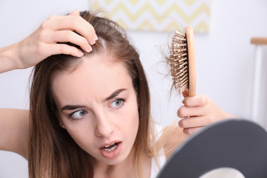 quels impacts des carences nutritionnelles sur les cheveux